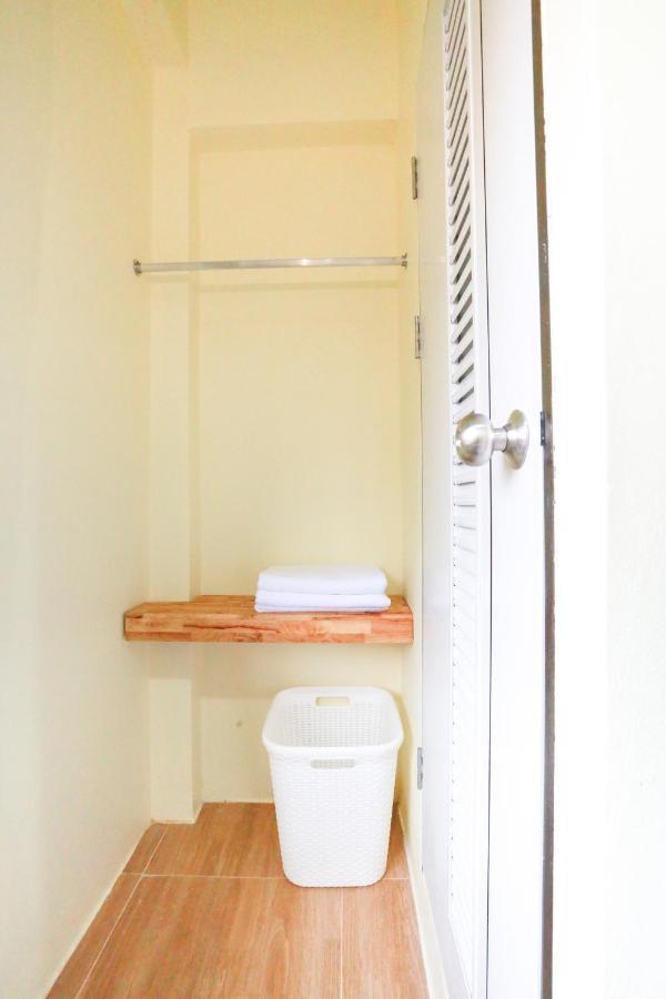 Interest Poshtel Hostel Bangkok Bagian luar foto